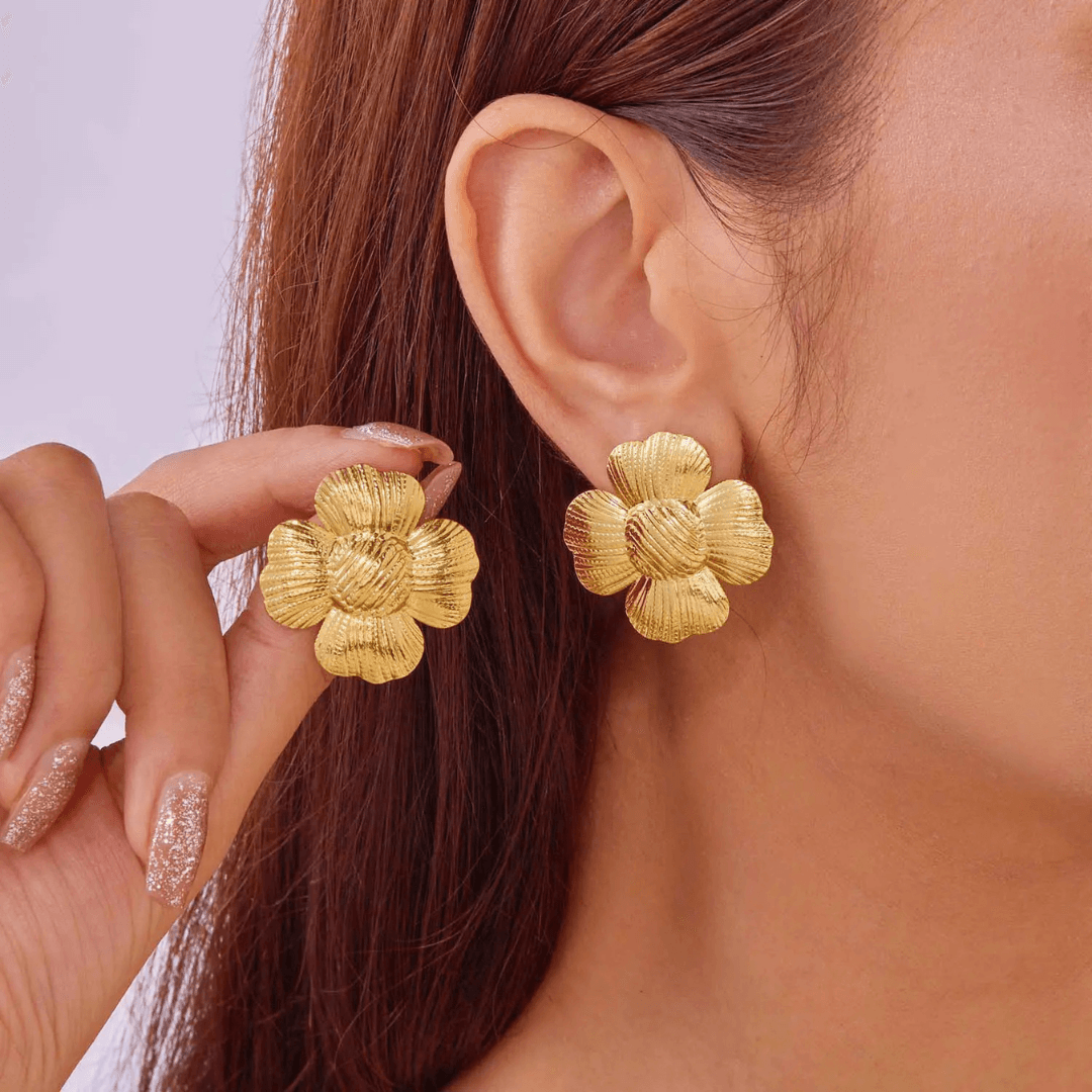 As Pretty Golden Flower  Earrings