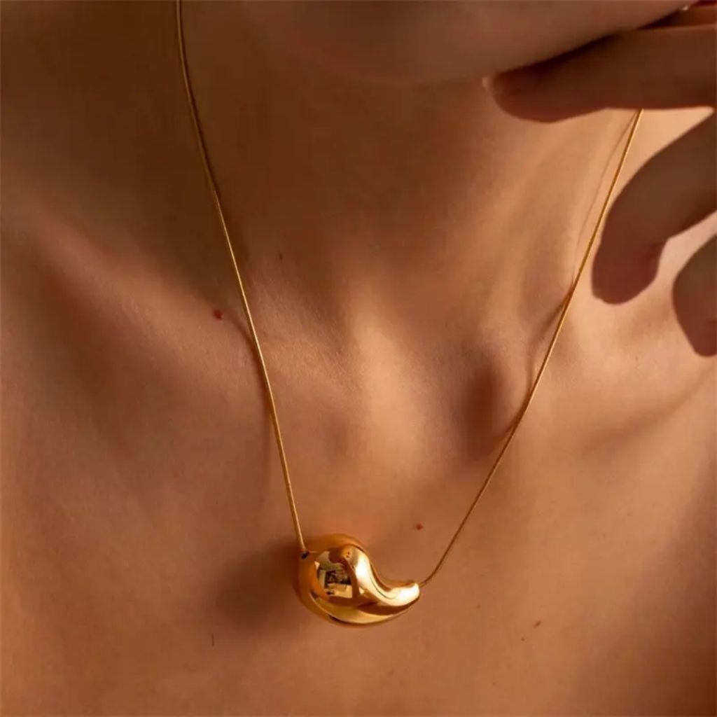 Drop Luxe Statement Neckpiece