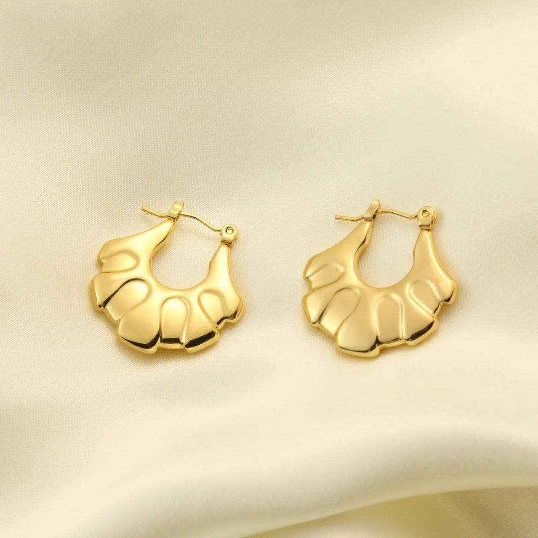 Dainty Chic Hoops Earrings