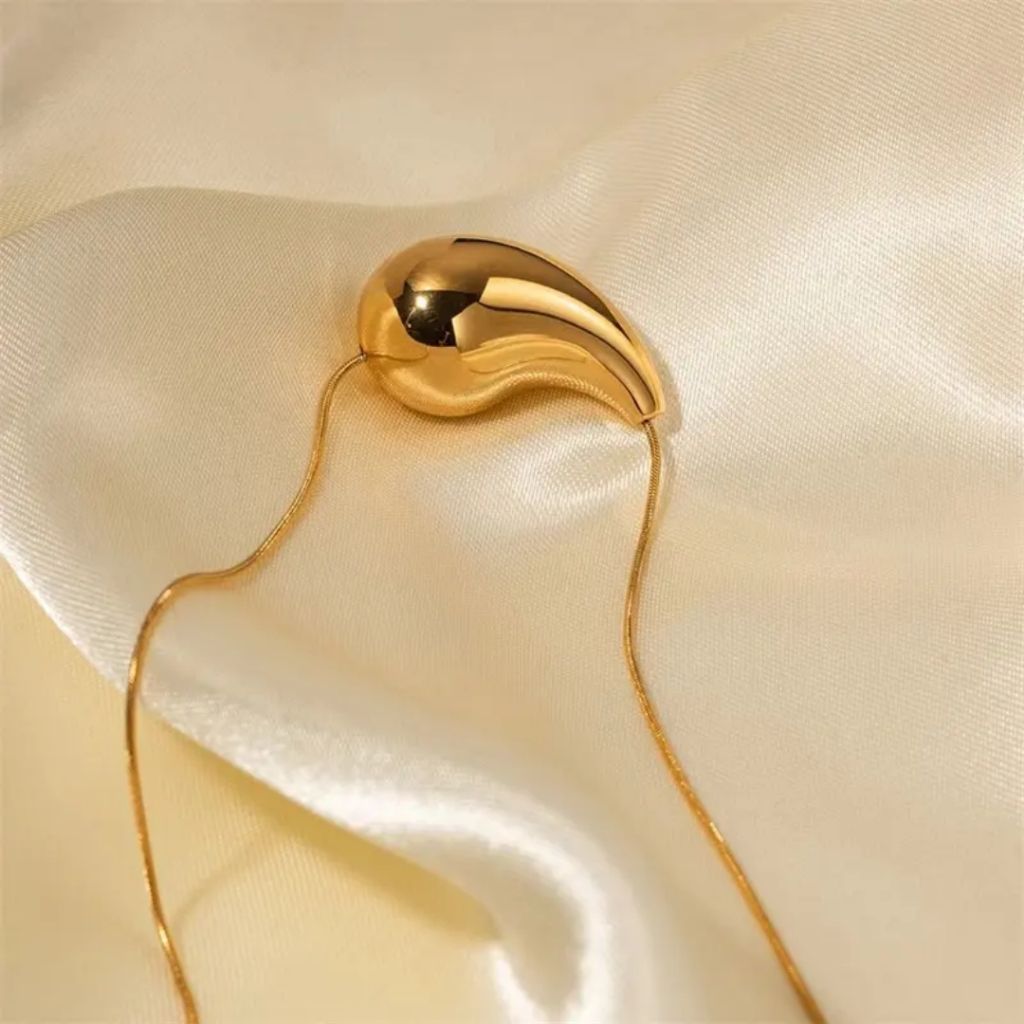 Drop Luxe Statement Neckpiece