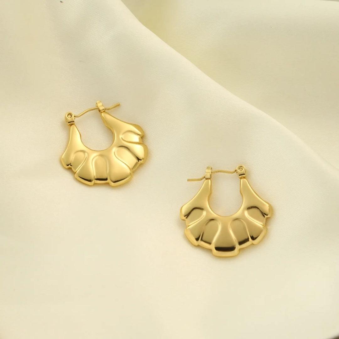 Dainty Chic Hoops Earrings