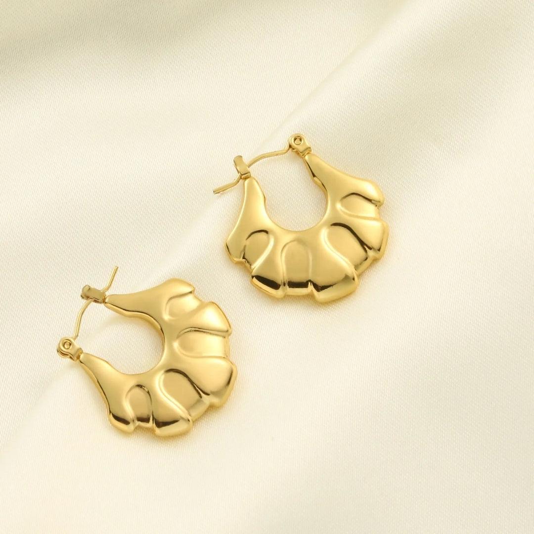 Dainty Chic Hoops Earrings