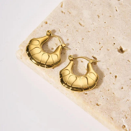 Dainty Chic Hoops Earrings