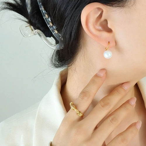 White Gleam Earring