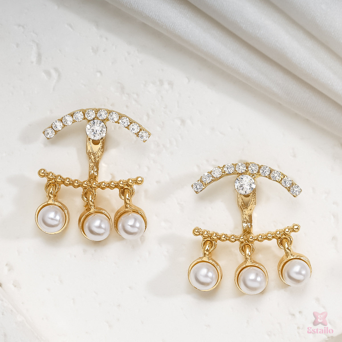 Shimmering Pearl Drops Earrings