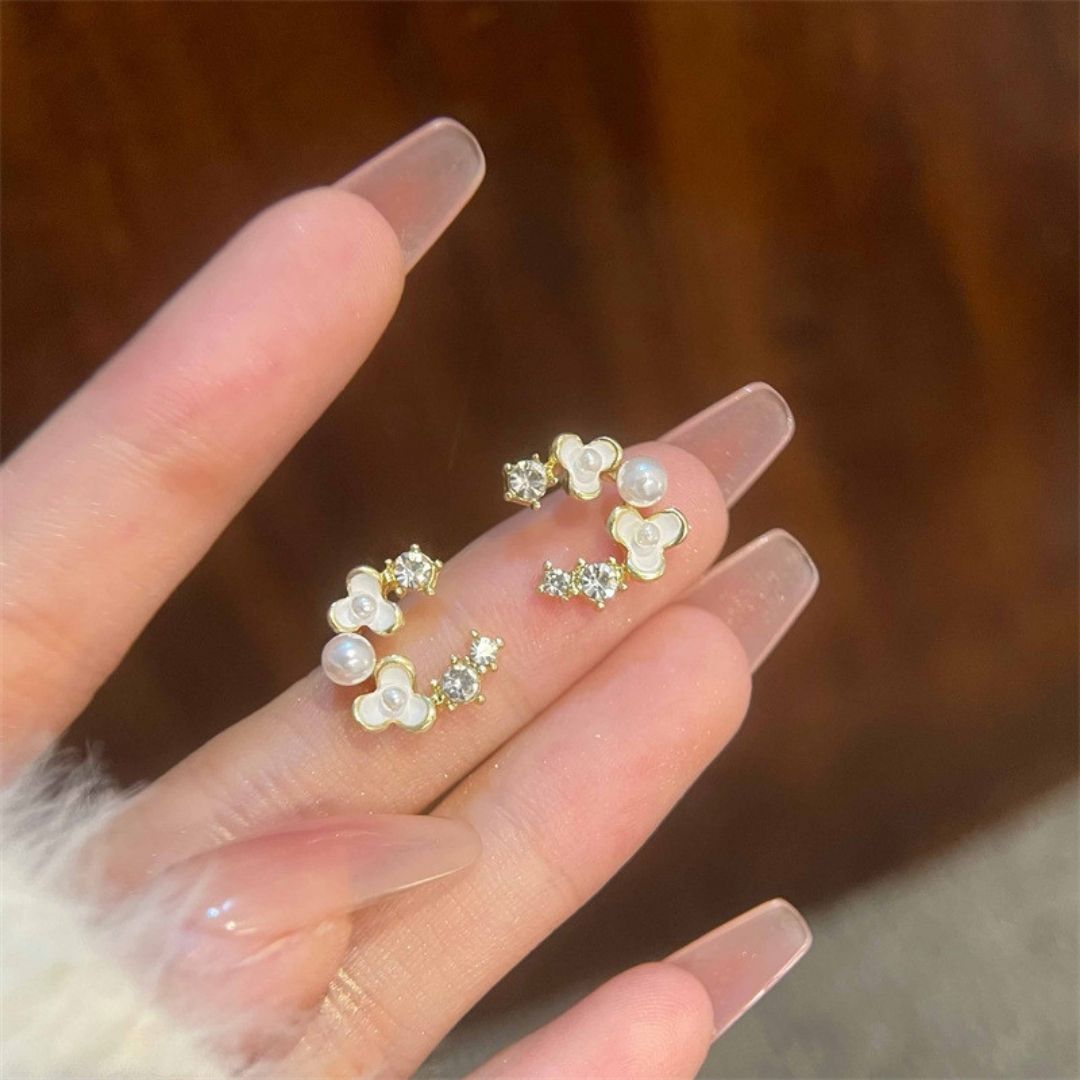 Heritage Pearl Arcs Stud Earrings