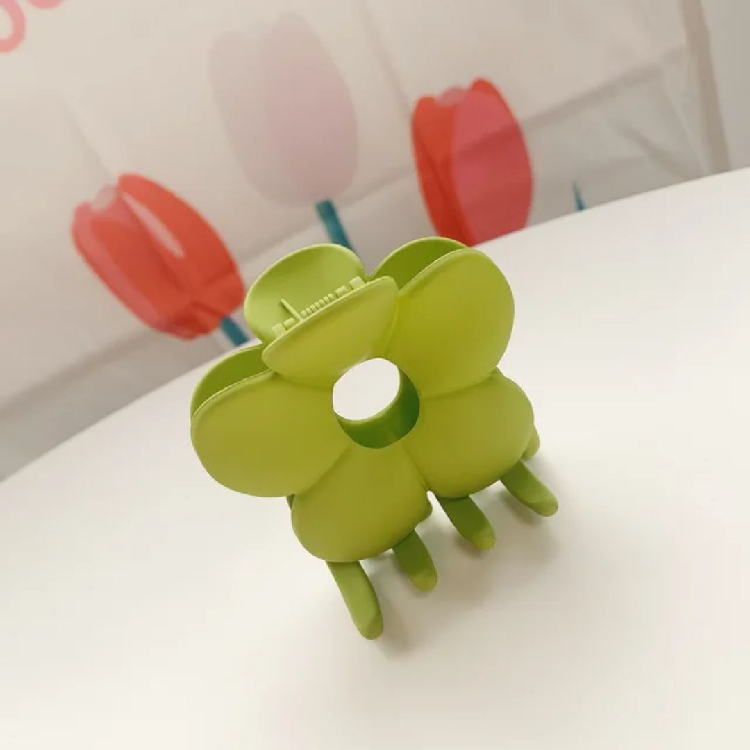 Pastel Bloom Claw (pack of 1)