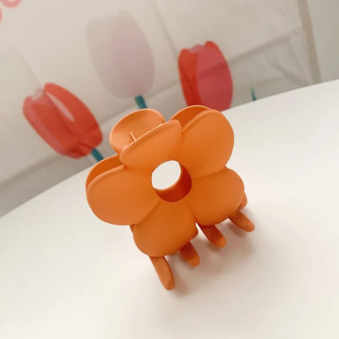 Pastel Bloom Claw (pack of 1)