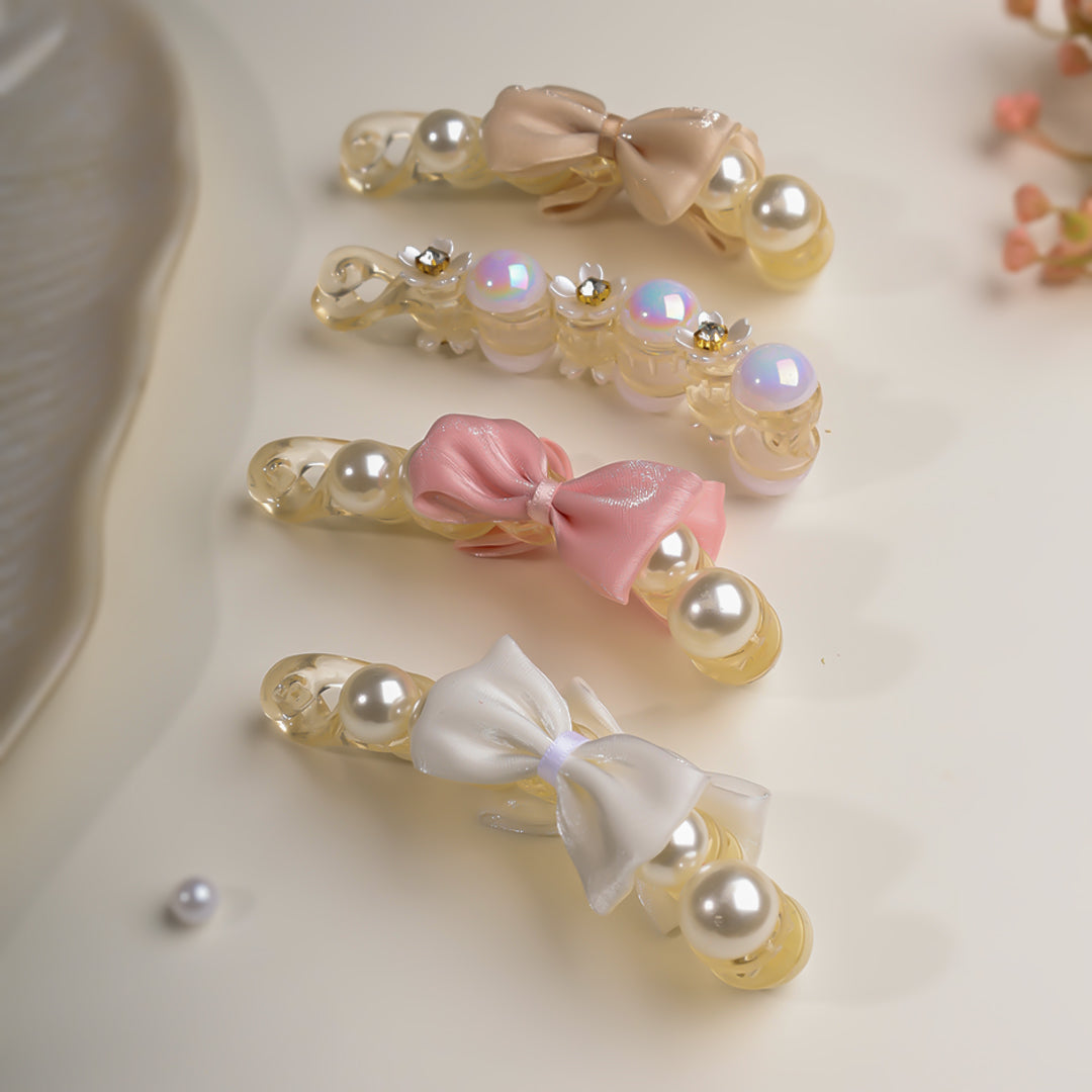 A pearl of bow Hair Clips (Pack of 1)