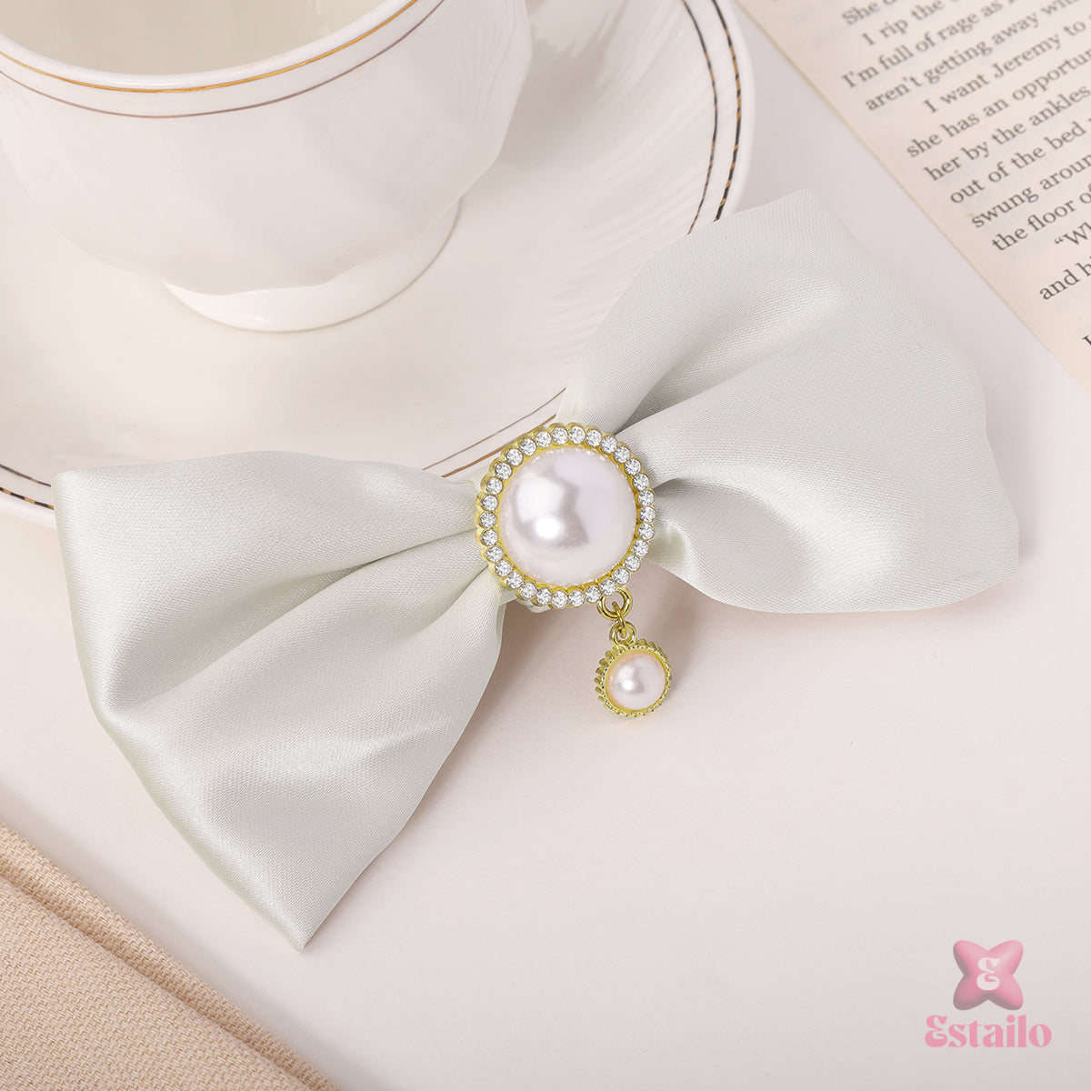 Pearl Bow Hair Clip