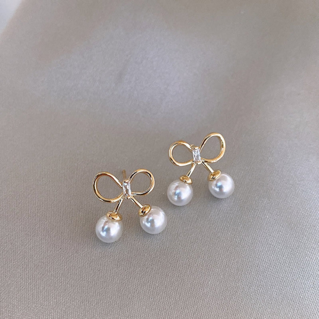 Sweet Serenity Pearl Bow Earrings