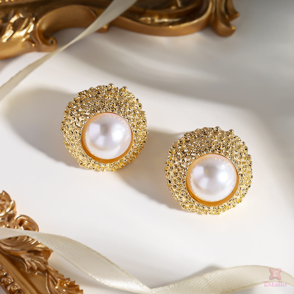 Tangy Bloom Studs Earrings