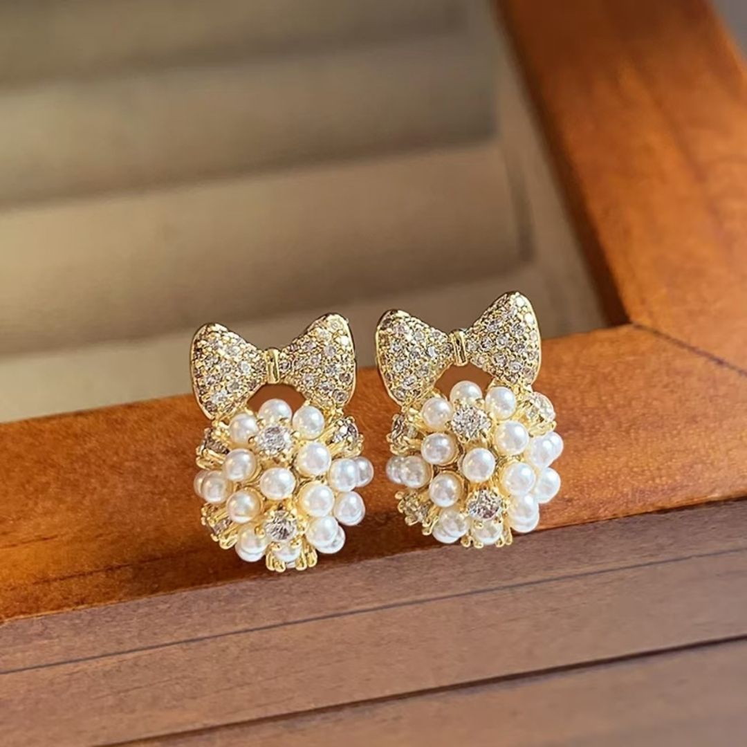 Petite Bow-Knot Pearls Earrings