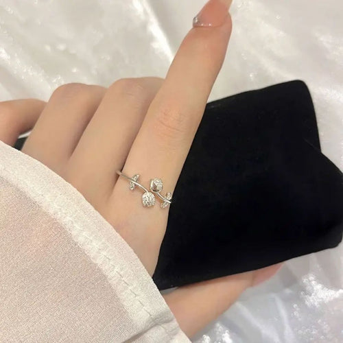 Glow  Daisy Ring