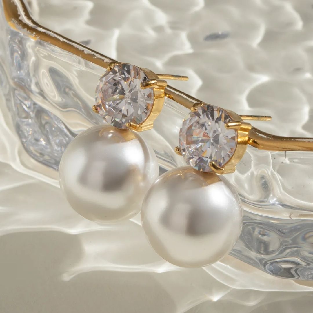 Shell Luxe Stud Earrings