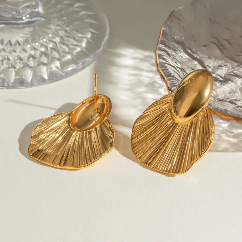 Glossy Petals Earrings
