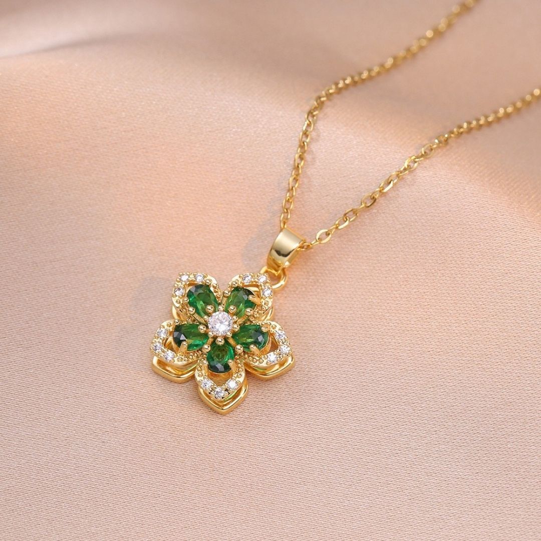 Starlight Emerald Rosette Necklace