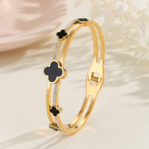 Midnight Clove Beauty Bracelet