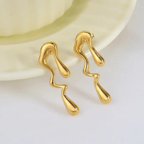 Sculpted Gold Statements Earrings