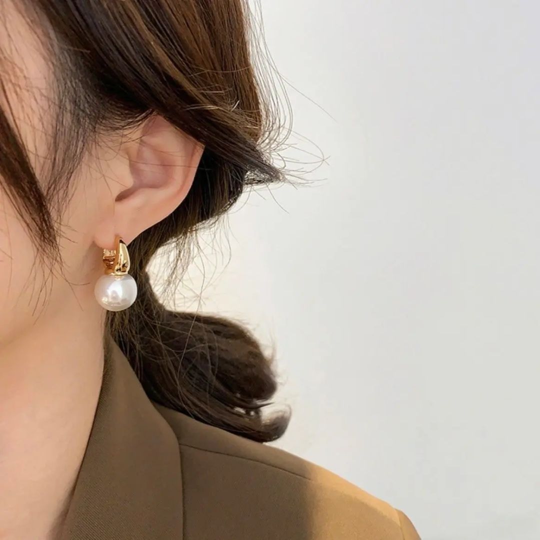 A Pearl Of Wisdom  Earrings