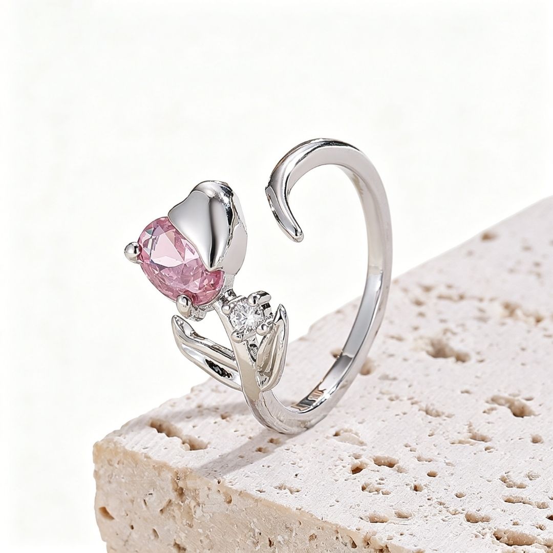 Cat Tail Tulip Ring