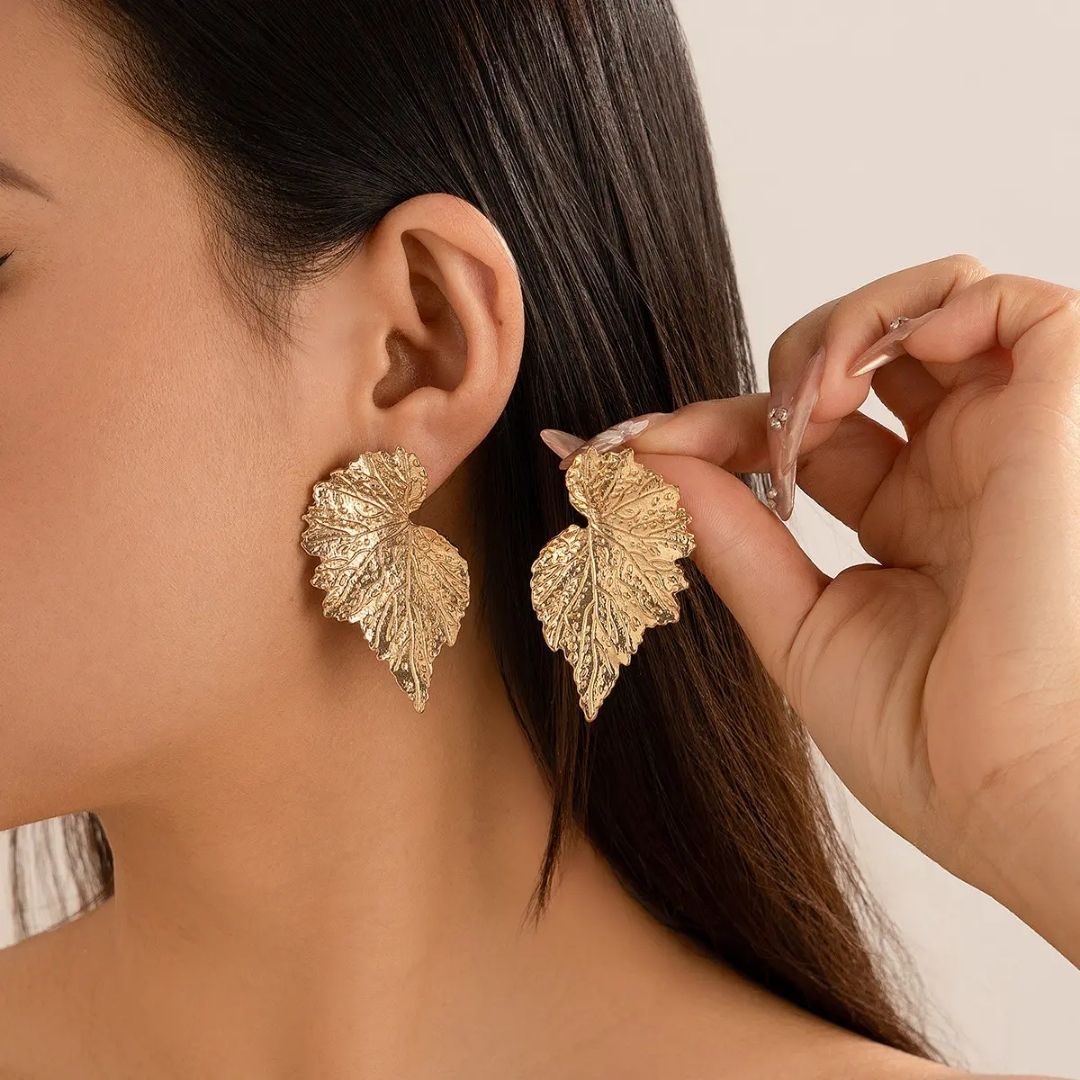 Palm Glint Studs Earring