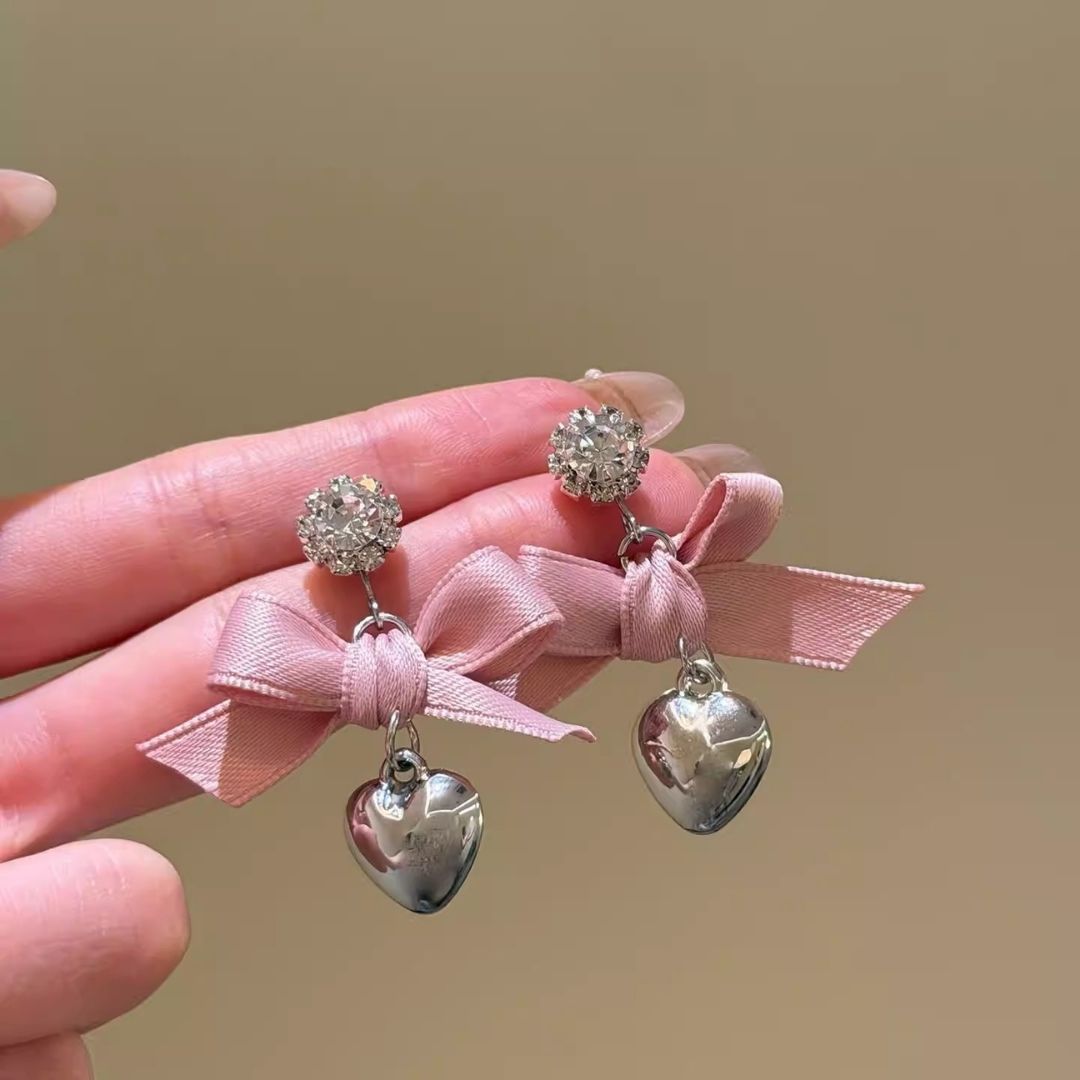 Rosé Silk Hearts Earrings