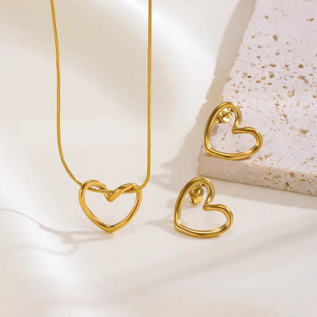 Golden Embrace Necklace Set