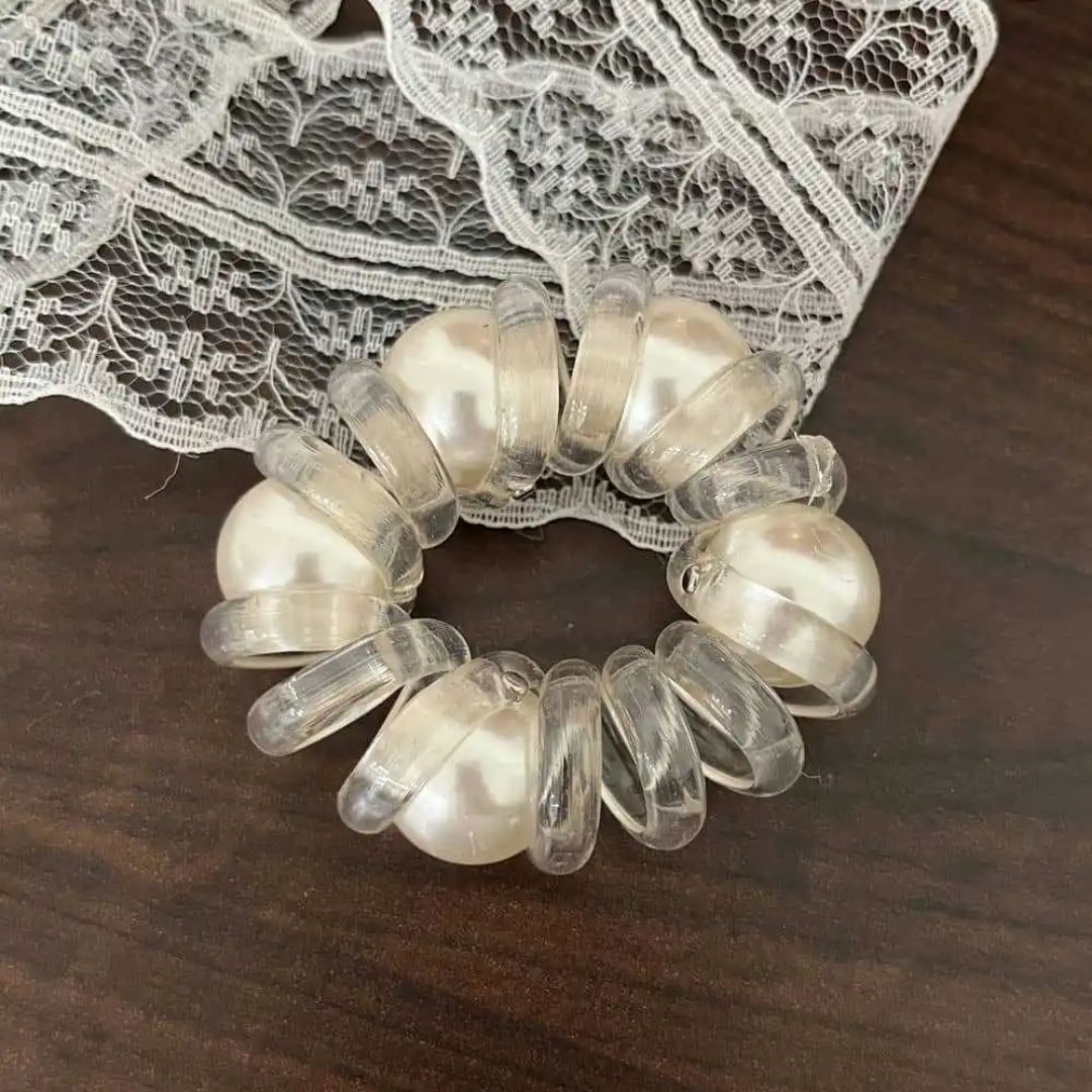 Pearl Pop Scrunchie