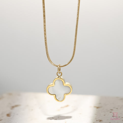 Clover Charm Necklace (worn in 2 way)