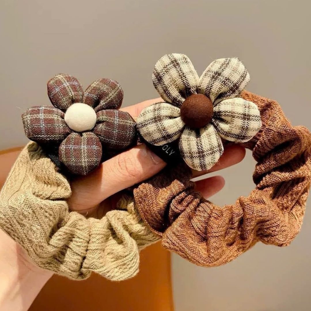 Flower Scrunchie (pack of 1)