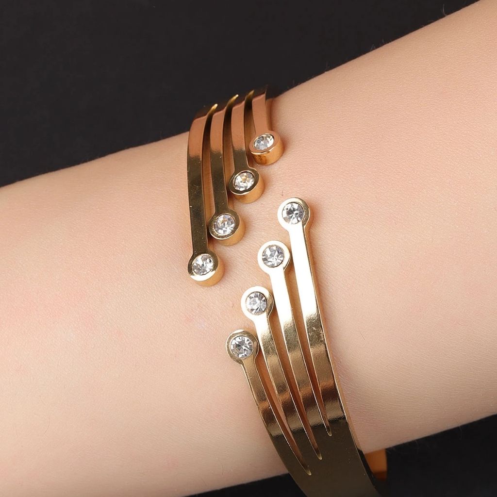 Glimmer Loop Luxe Bracelet