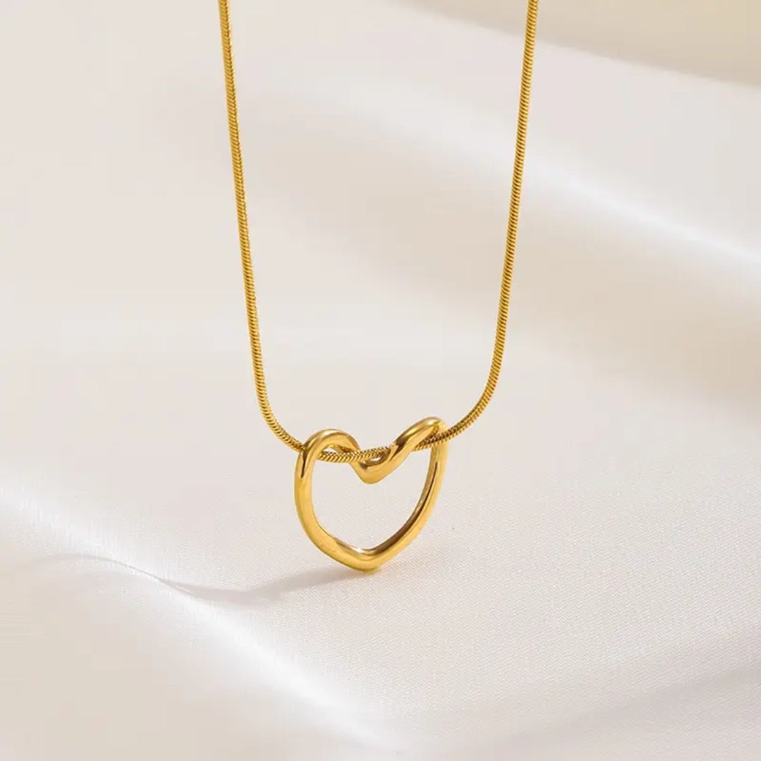Golden Embrace Necklace Set