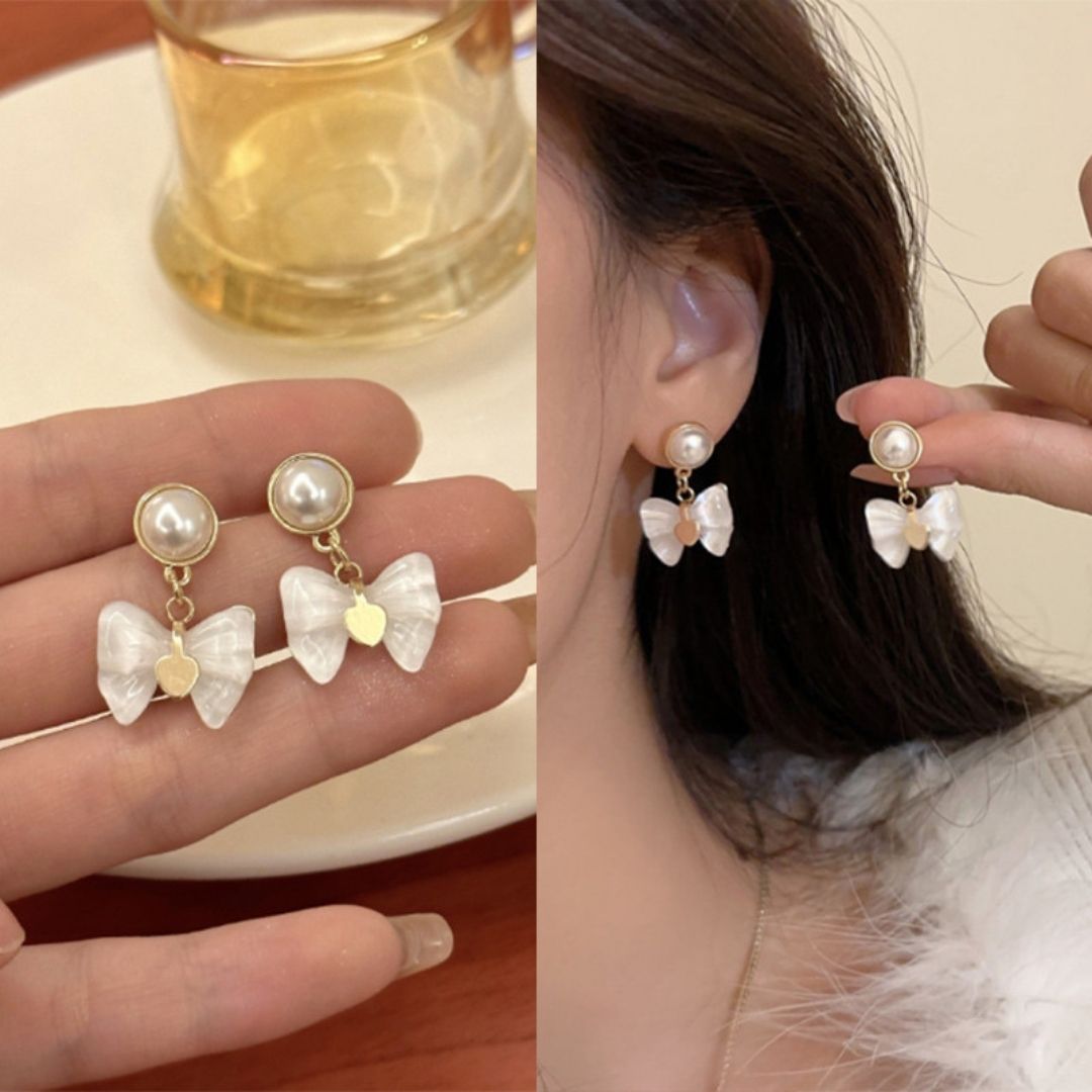 Mini Heart Bow Delight Earrings