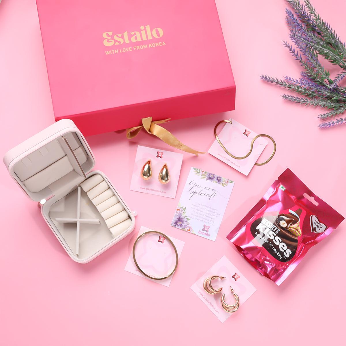 For the Party girl Gift Hamper + Jewellery organiser