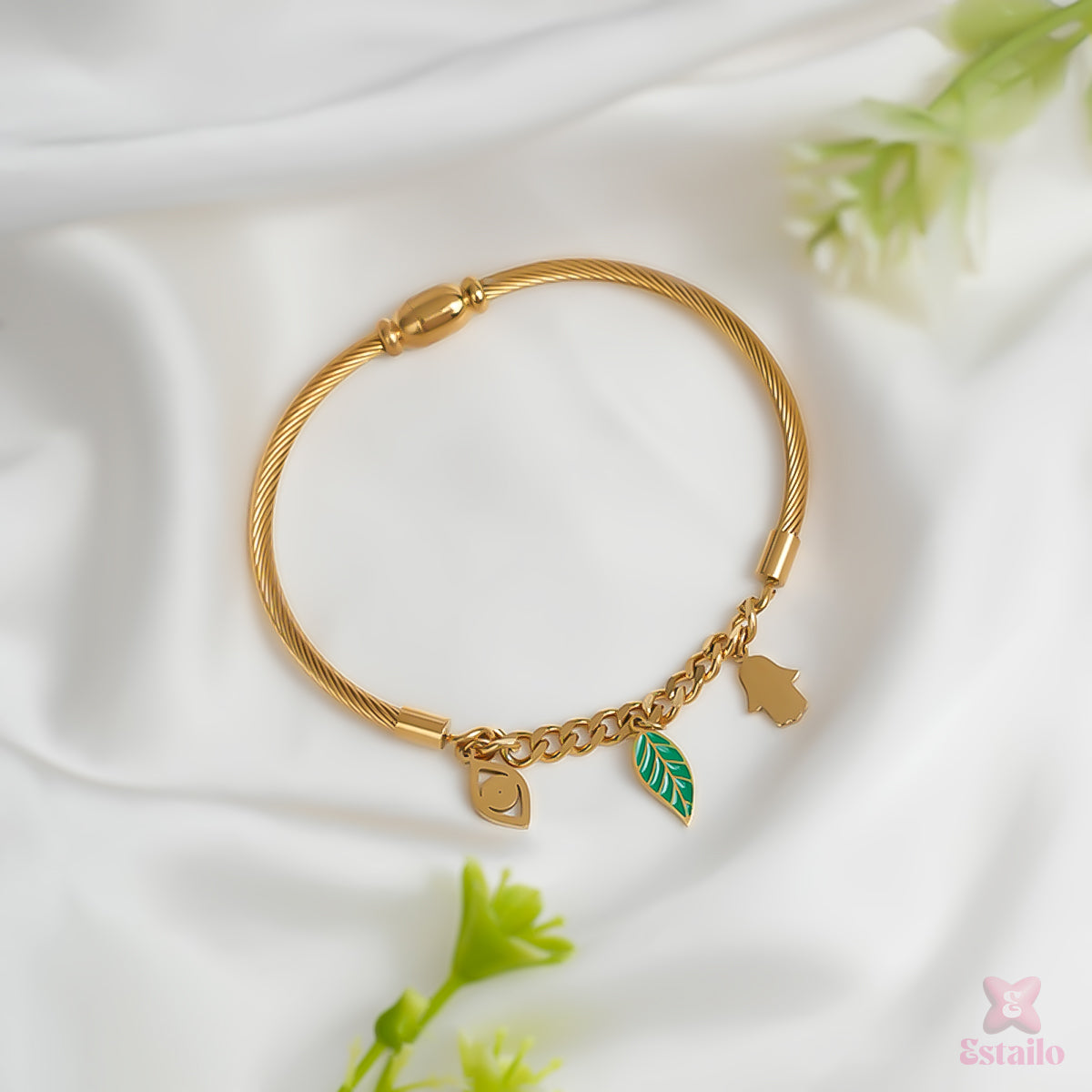Regal Statement Leaf Bracelet
