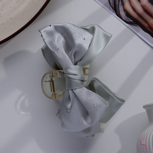 Glossy Grasp Hair Claw