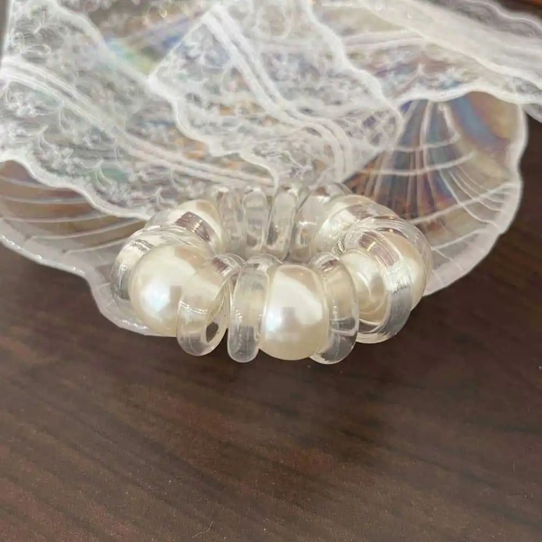 Pearl Pop Scrunchie