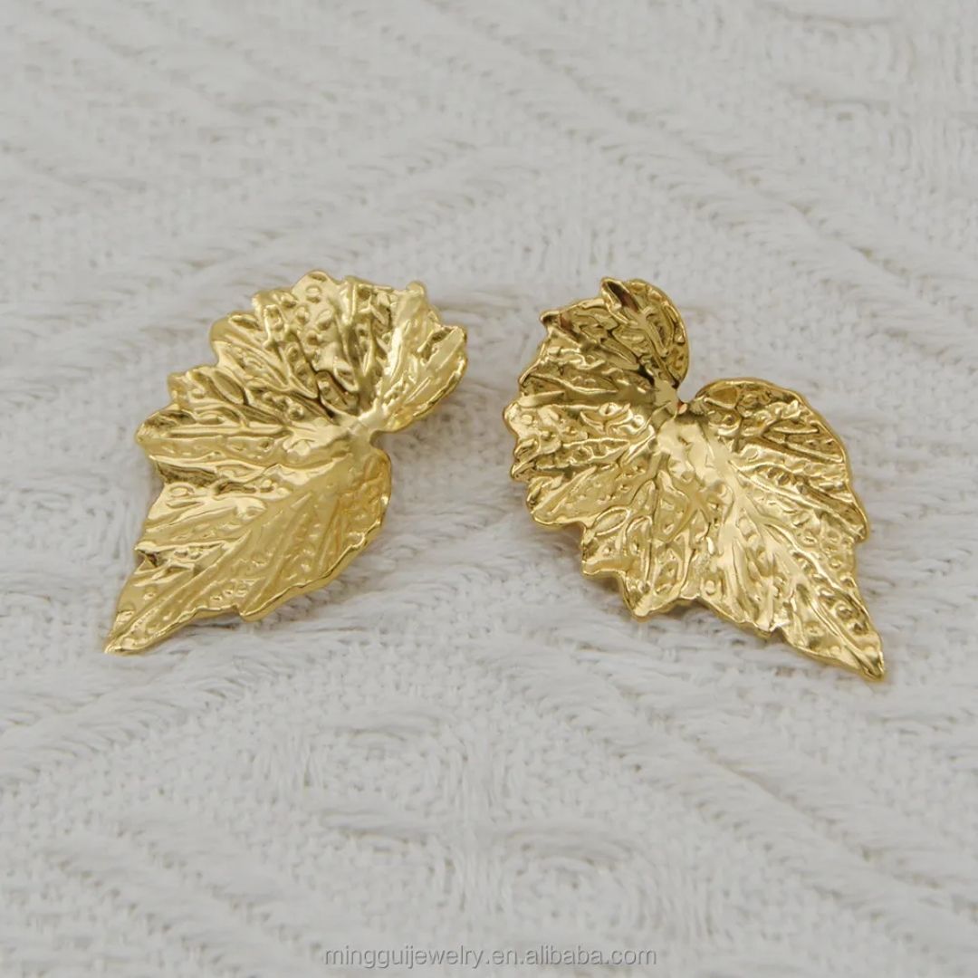 Palm Glint Studs Earring