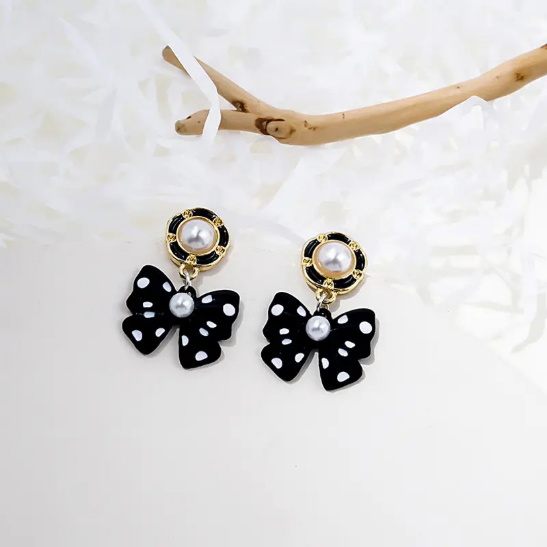 PolkaPearl Bow Earring