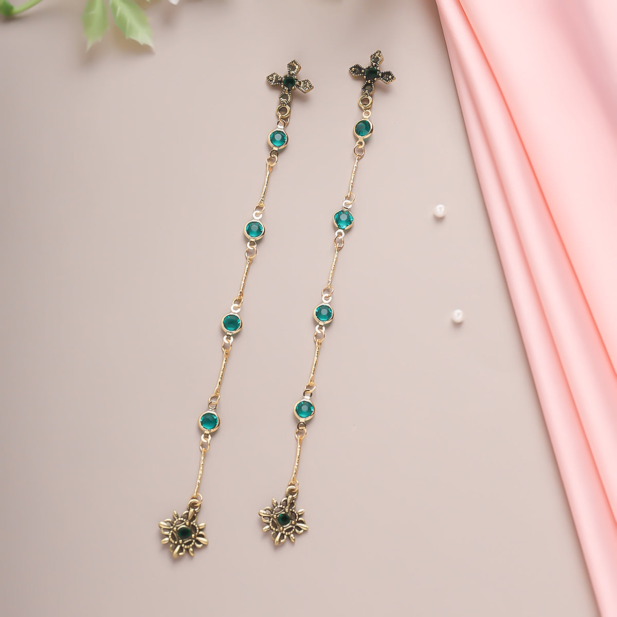 Heavenly Swing Longchain Earrings