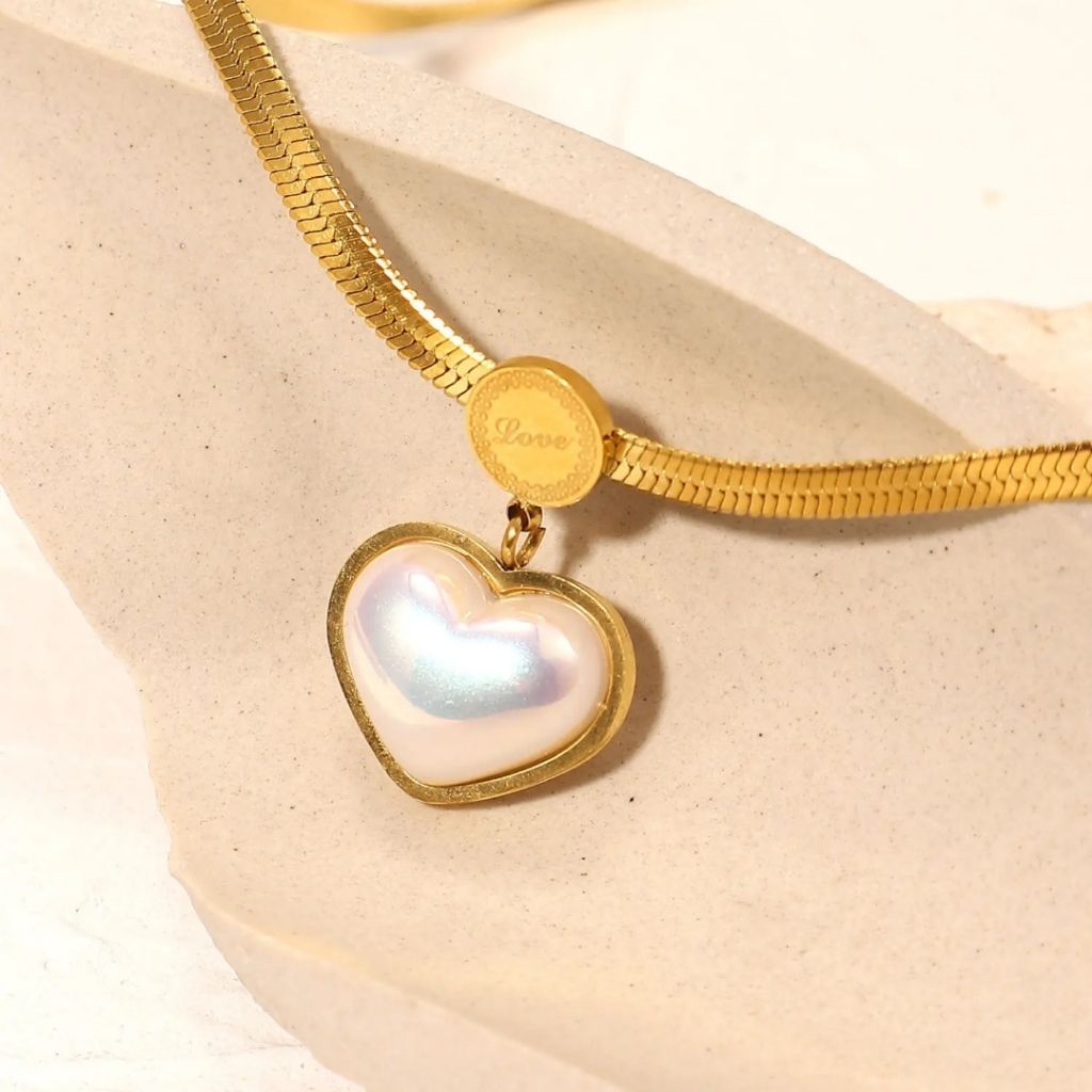 Pearl Me Pretty Necklace