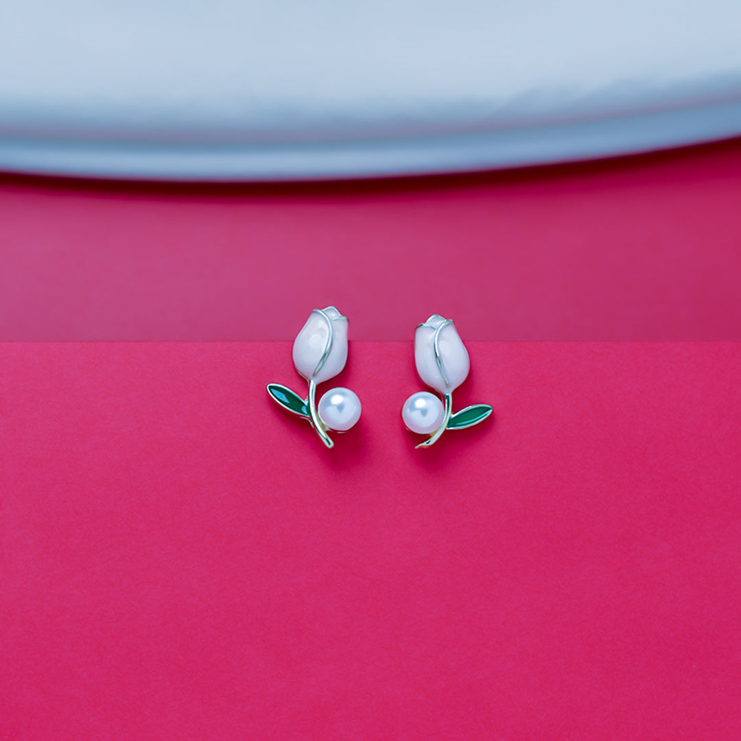 Minimal Flower Earrings