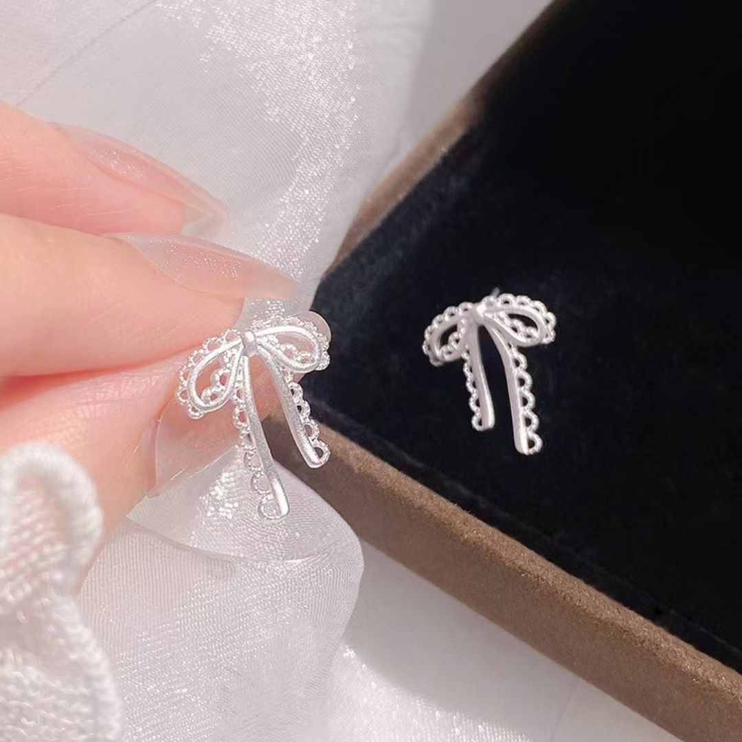 Victorian Veil Bows Earrings