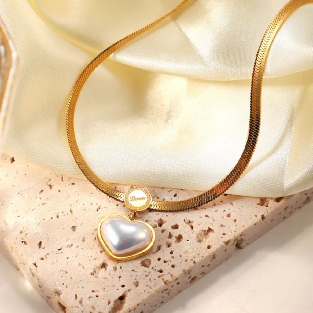 Pearl Me Pretty Necklace