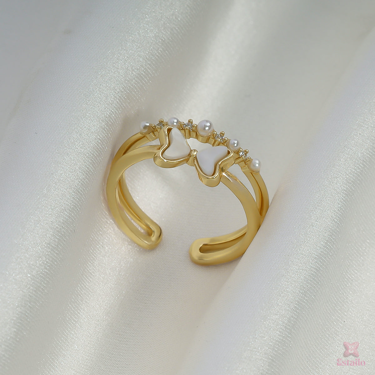 Serene Knot Ring