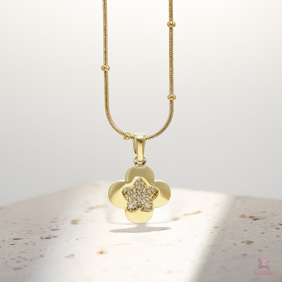 Sparkling Clover Necklace