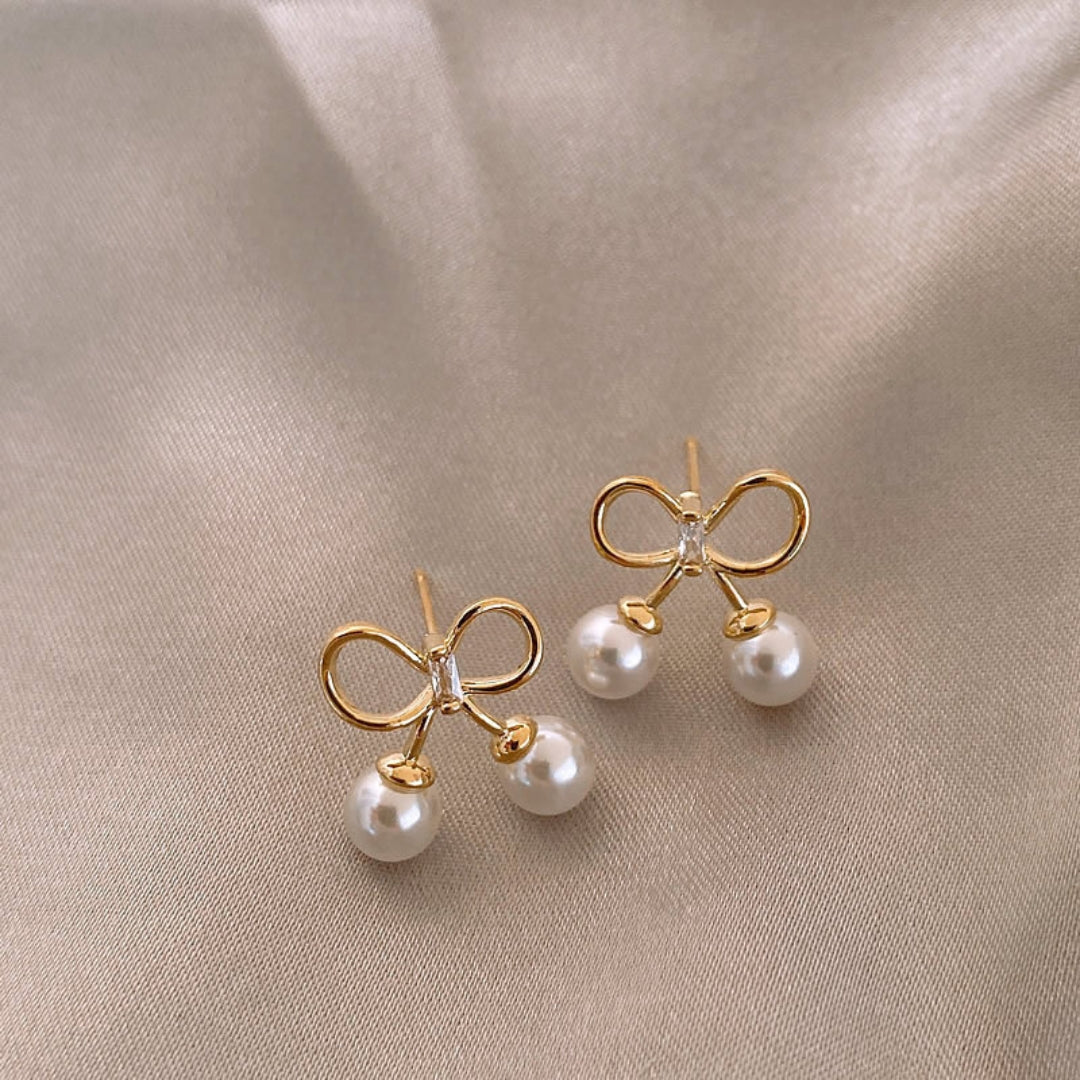 Sweet Serenity Pearl Bow Earrings