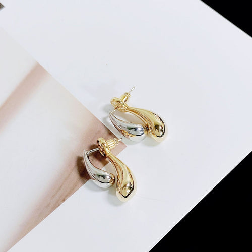 Sculpted Bi-Color Studs Earring
