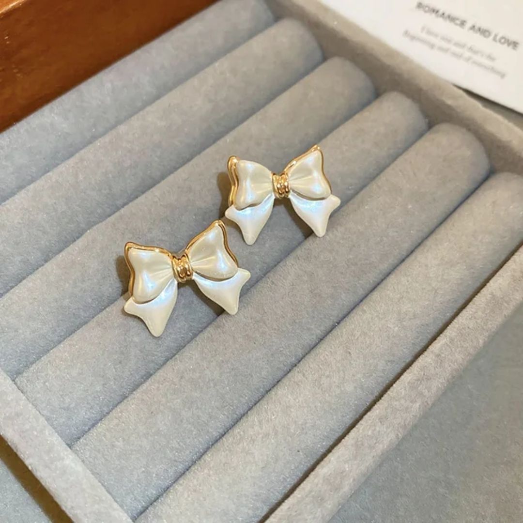 Groovy Bow Glaze Earrings
